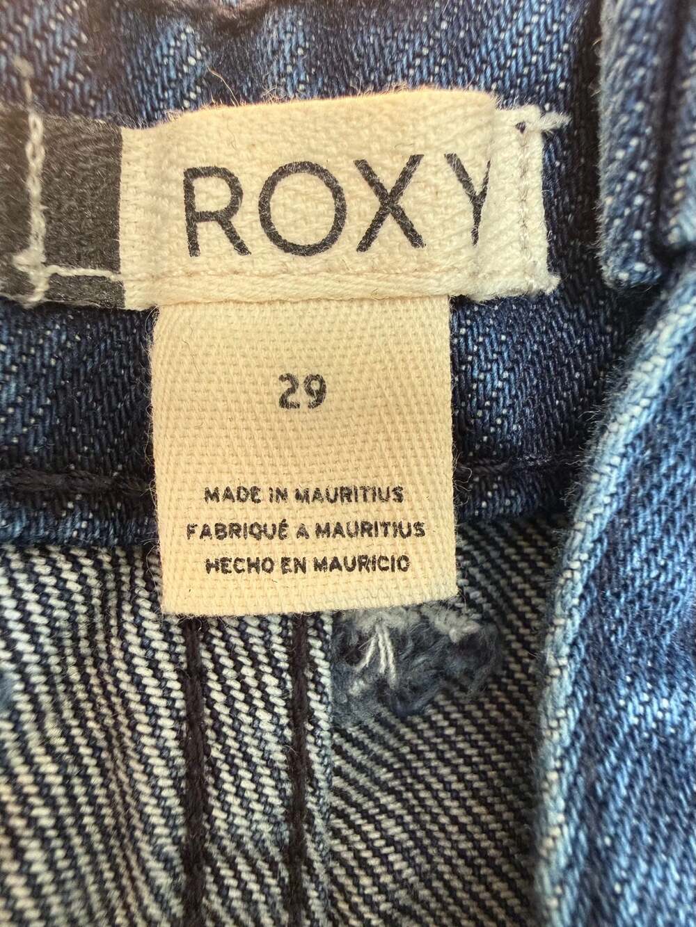 Roxy Women's Dark Wash Denim Button-Fly Cutoff Shorts, Size 29